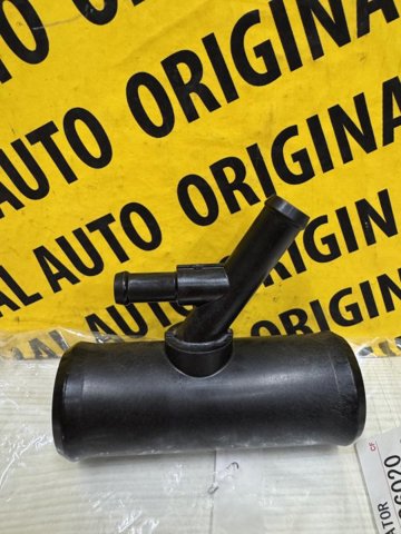 1657726020 TOYOTA Brida del sistema de refrigeración (triple) original y equivalente