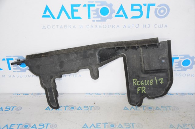 Правый дефлектор радиатора 215586FL0A Nissan/Infiniti