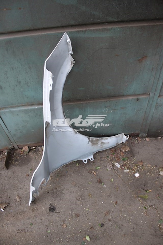 31301261 Volvo Pára-lama dianteiro esquerdo