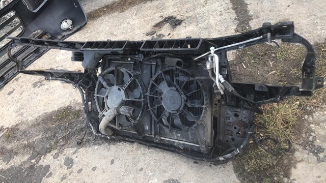 Кронштейн для радиатора Hyundai/Kia 641012