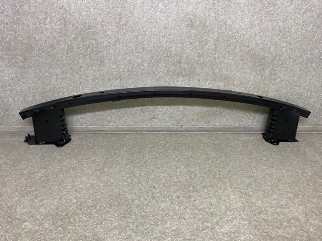 Усилитель переднего бампера 620316RR0A Nissan/Infiniti