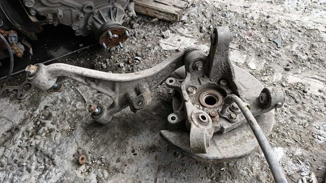 55501EG00A Nissan/Infiniti Верхний рычаг задней подвески правый