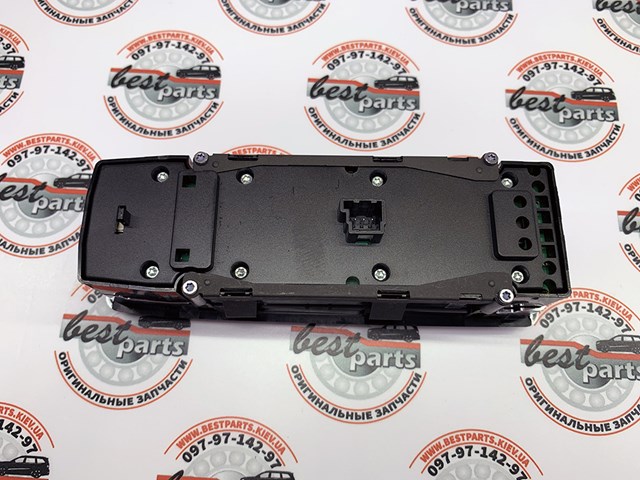 Купить A1669054400649107 Mercedes 