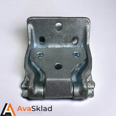 Петля задней двери A6387400237 Mercedes