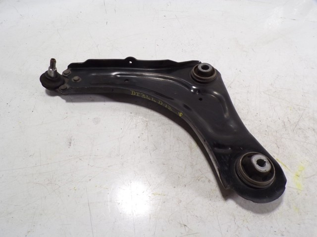 Левый рычаг передней нижней подвески Renault (RVI) 545016101R цена, от 57.10 USD