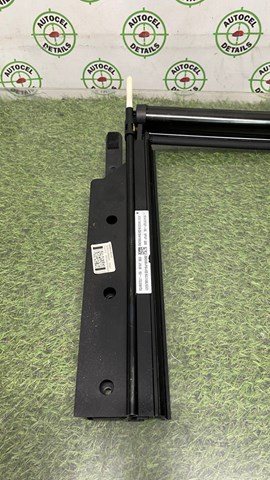  Mercedes A2057800229