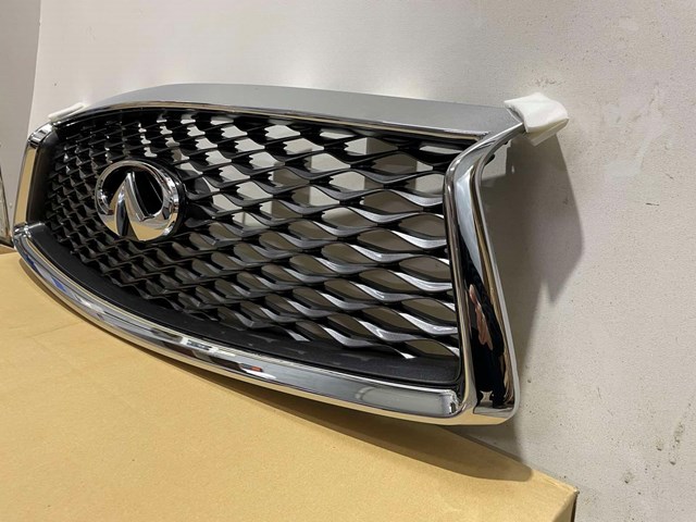 Облицовка радиатора Nissan/Infiniti 623106HH0A цена, от 186.87 USD