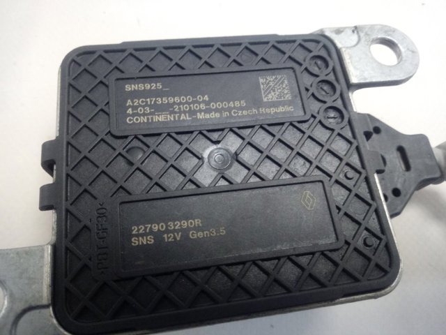 Купить 227903290R Renault (RVI) 