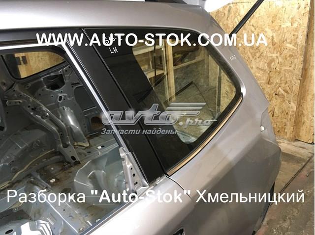Стекло багажного отсека, левое Subaru 65209SG072