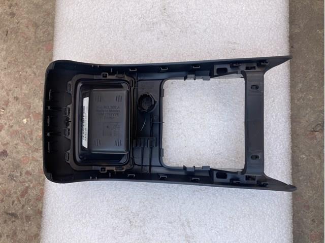 5C6864298J82V VAG 