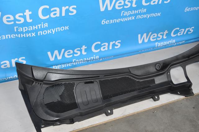 LR073278 Land Rover Водосток лобового стекла, жабо