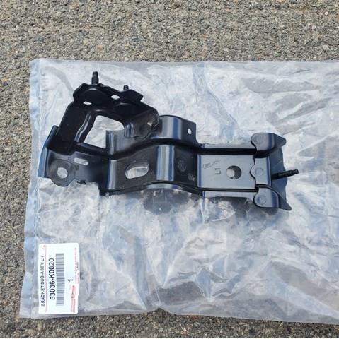 53036K0020 Toyota Рамка радиатора левая
