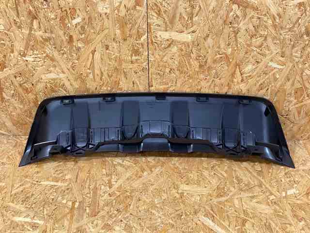 Купить LR133664 Land Rover Накладка бампера заднего