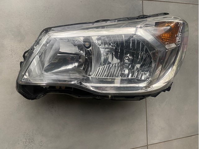 Левая фара 84001SG031 Subaru