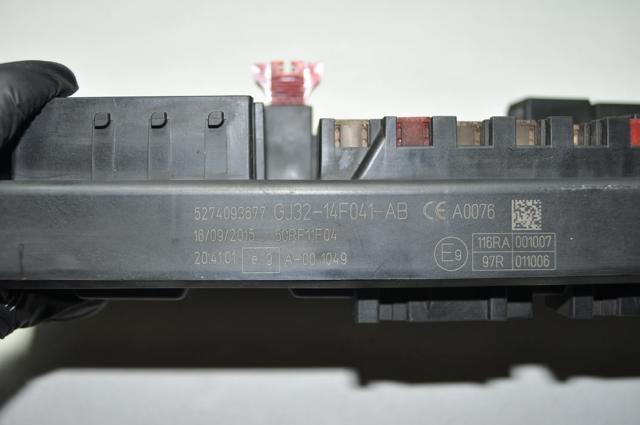  Land Rover LR070837 цена, от 155.37 USD