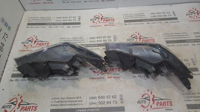 Правая фара KB8P51031H Mazda