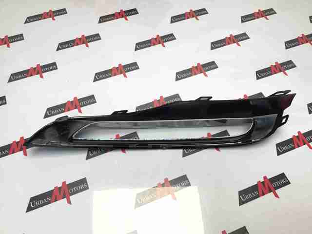 LR094993 Land Rover Окантовка противотуманки