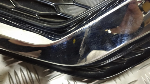62398HV80A Nissan/Infiniti Решетка радиатора