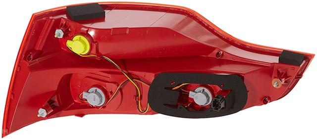 Фонарь задний левый LLF762 Magneti Marelli