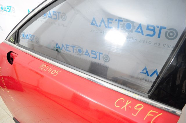 TK4850650 Mazda Молдинг опускного стекла двери передней, левой
