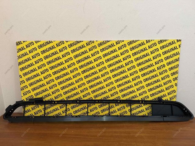 Решетка бампера KMV6501T0 Mazda