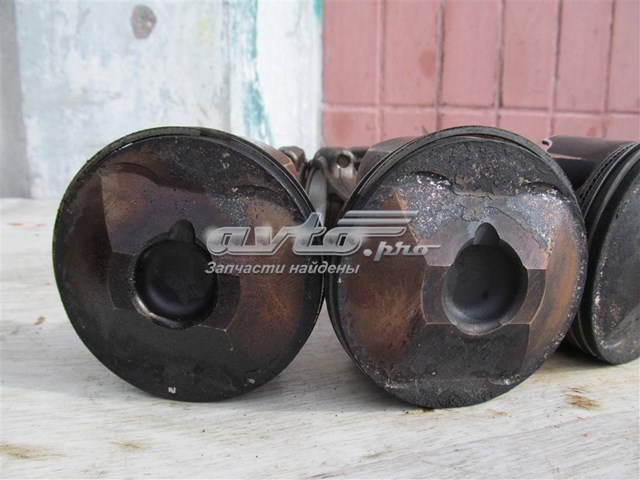 Купить PYY111SA0 Mazda Поршни стандартные (комплект)
