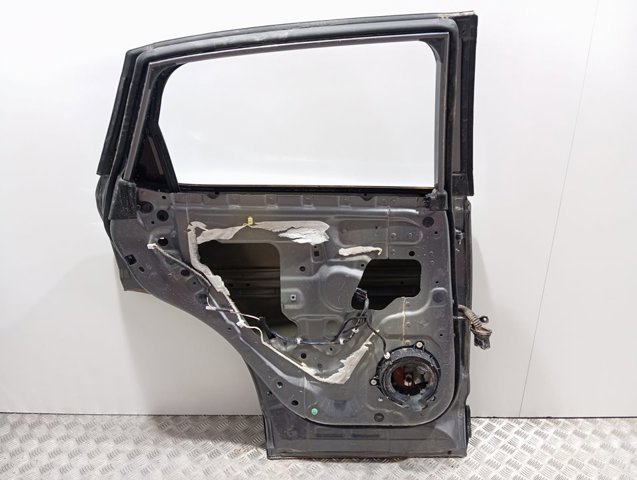 H21016UAMA Nissan/Infiniti Дверь пассажирская задняя левая