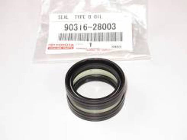 9031628003 Toyota Сальник полуоси переднего моста, правой