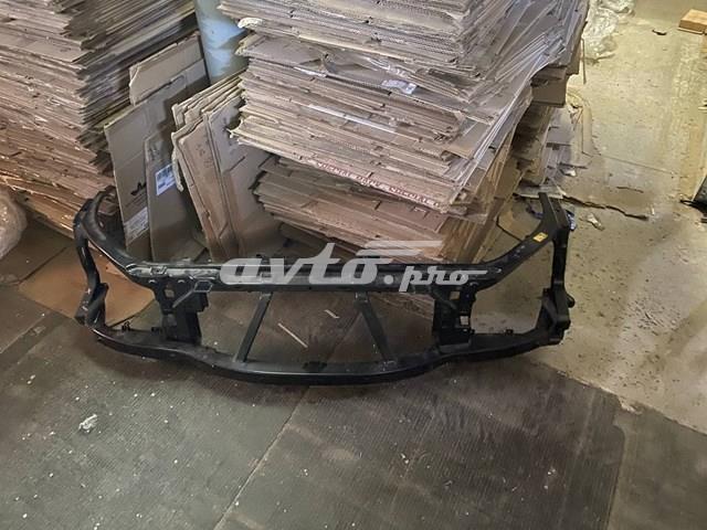 Рамка радиатора LR099687 Land Rover