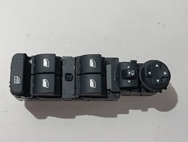 Кнопочный блок управления стеклоподъемником передний левый Peugeot/Citroen 98248411ZD цена, от 79.99 USD