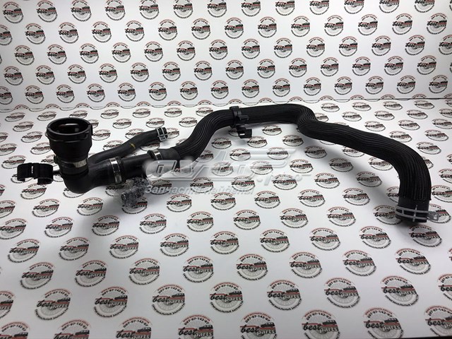 Купить LR049638 Land Rover Шланг радиатора охлаждения нижний