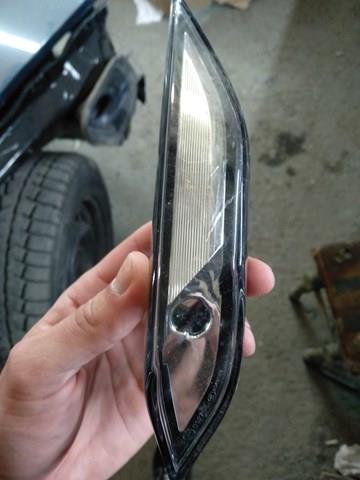 7P5949102 Porsche Повторитель поворота на крыле правый