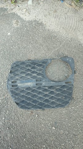 Заглушка противотуманки передней правой BMW 51117312606