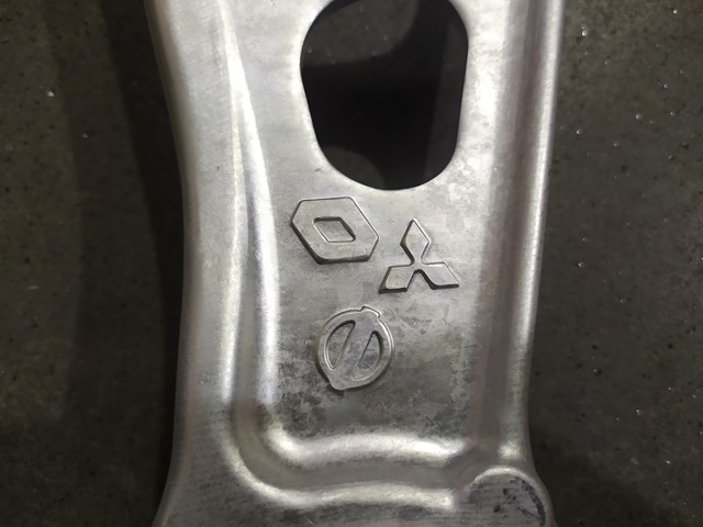 Рычаг передней подвески левый 545016RR0B Nissan/Infiniti