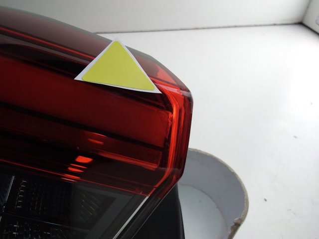 Фонарь задний левый внешний 9829317980 Opel