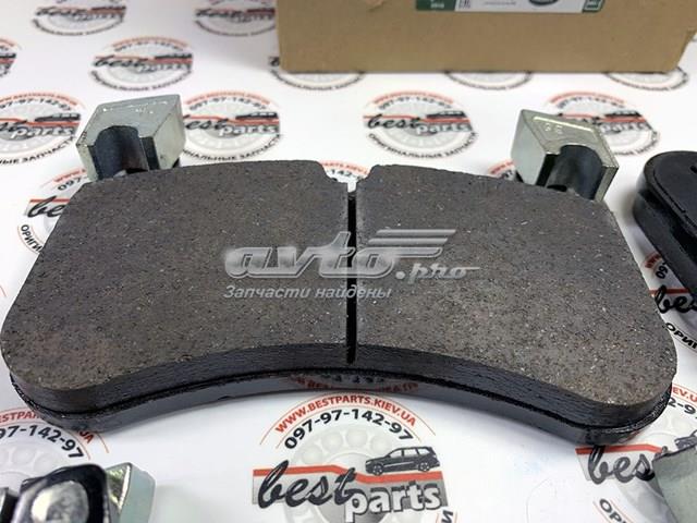 Передние тормозные колодки LR110084 Land Rover