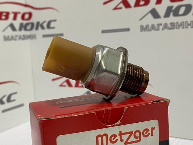 Датчик давления топлива 906182 Metzger