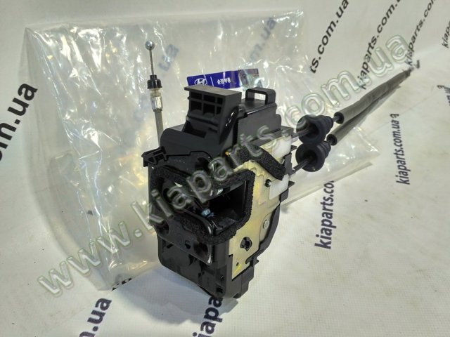 Замок передней левой двери Hyundai/Kia 81310C5000