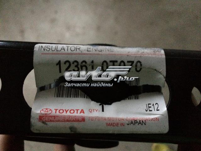 Coxim (suporte) dianteiro de motor para Toyota Avensis (T27)