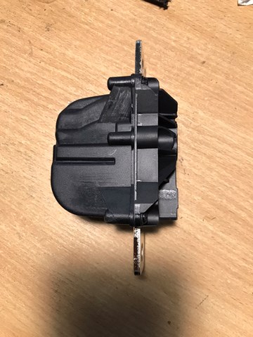 109515800C Tesla 