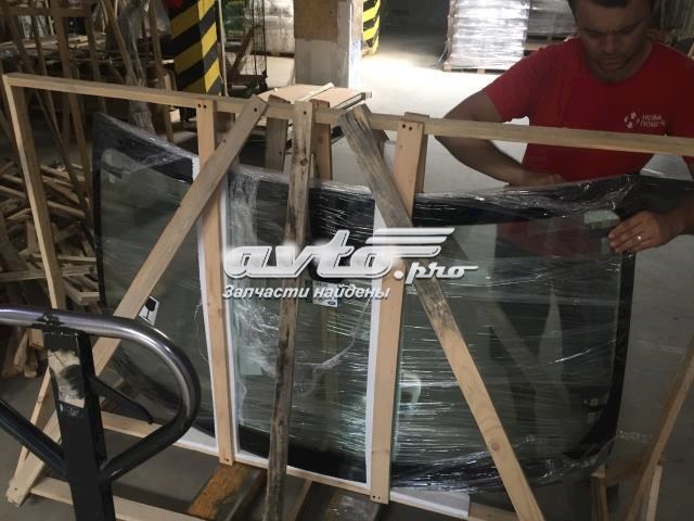 LR057859 Land Rover Автостекло