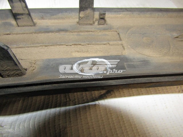 Крышка фильтра салона на Peugeot 408 RUSSIA 