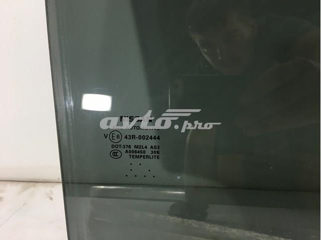 Стекло двери задней правой 823003KA1A Nissan/Infiniti