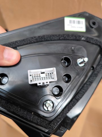 Левое боковое зеркало 87610F2040 Hyundai/Kia