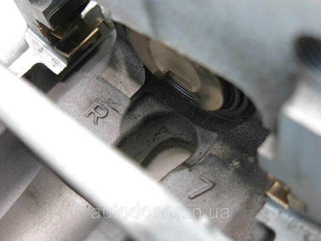 Тормозной суппорт правый задний Nissan/Infiniti D40005MP1A цена, от 124.15 USD