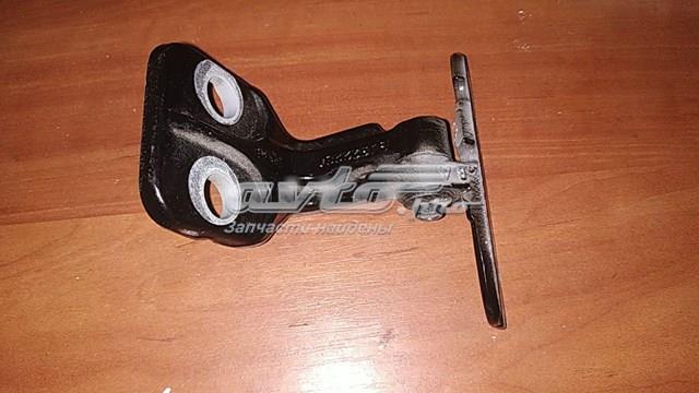 Петля двери передней правой LR027585 Land Rover