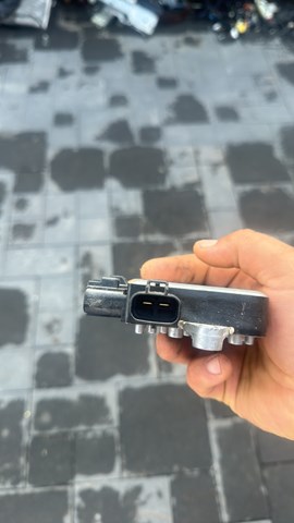 Регулятор оборотов вентилятора 21493B210B Nissan/Infiniti