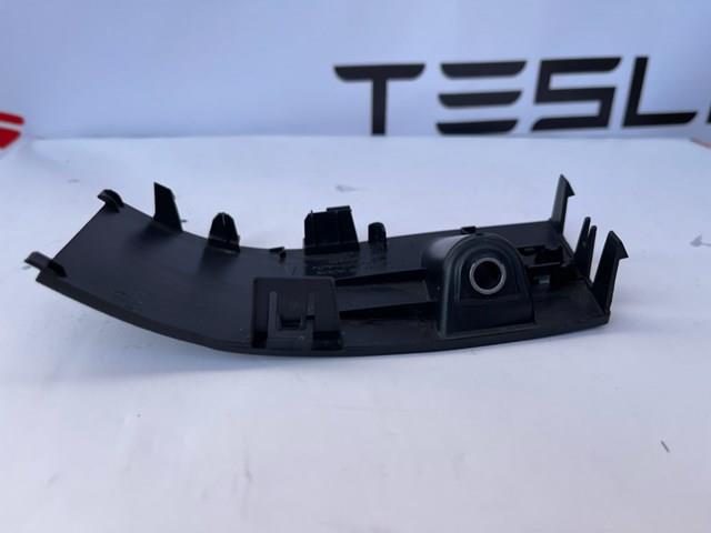 Купить 109000600C Tesla 