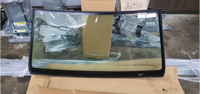 UH8163901E Mazda Автостекло