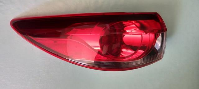 Задний левый внешний фонарь Mazda GJR951160A